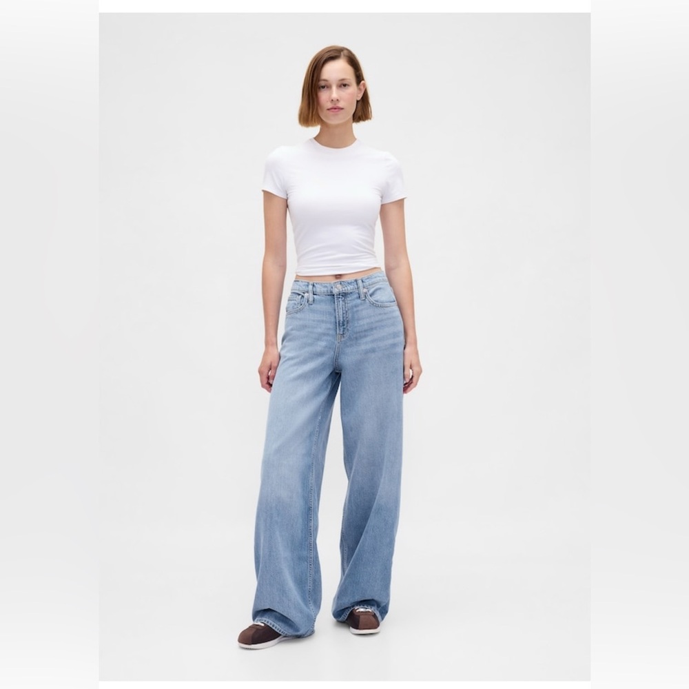 NWT Gap Mid Rise UltraSoft Baggy Jeans